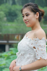 草莓视频热门推荐